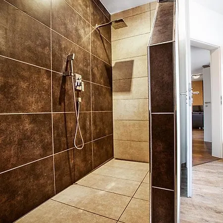 Moderne - 1 Appartamento *